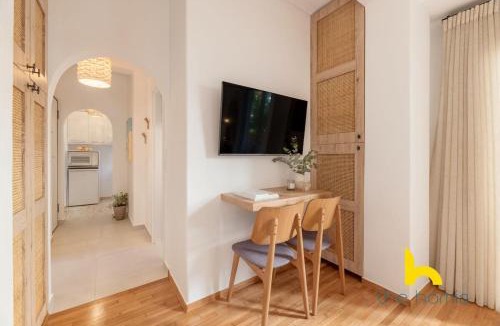 Palaio Faliro Apartment | Modern Studio Escape near Seaside & Marina!
