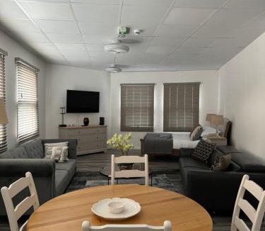 Bramhall Apartment | Modern Studio Flat in Bramhall