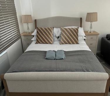 Bramhall Apartment | Modern Studio Flat in Bramhall