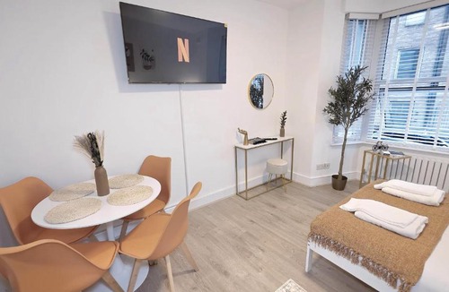 Kings Cross St. Pancras Apartment | Modern Studio for 4 guests in Kings Cross