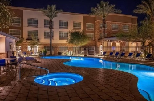 Gilbert Apartment | Modern Studio in Phoenix | Hot Tub + Outdoor Pool + 24 Hour Business Center