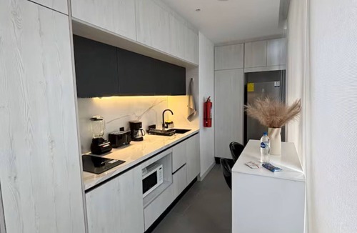 La Carolina Apartment | Modern studio in Rep. Salvador - Swimming pool