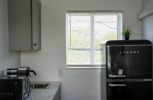 Old Northwood Historic District Hotel | Modern Studio Near Downtown