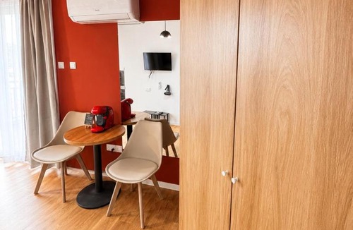 Limassol Apartment | Modern Studio N1 private Kitchenette and Bathroom