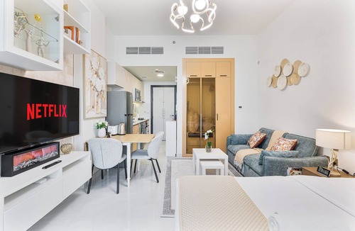 Al Barsha Apartment | Modern Studio | Near Miracle Garden & Dubai Hills