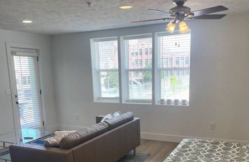 Downtown Omaha Apartment | Modern Studio Near Old Market