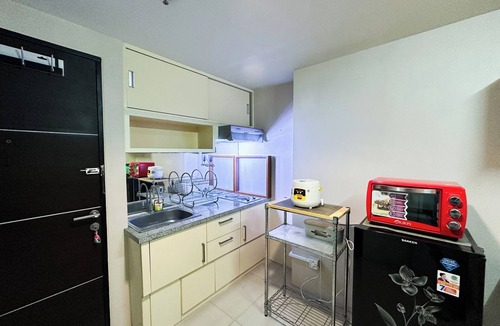 Siwalankerto Apartment | Modern Studio Near Petra Christian University At The Square Surabaya Apartment