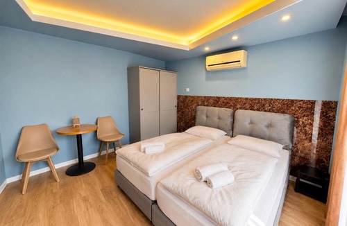 Limassol Apartment | Modern Studio Nr5 private Kitchenette and Bathroom