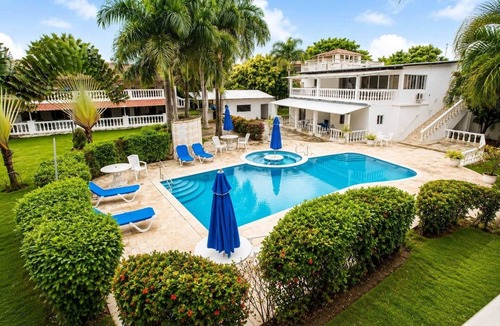 Villas Ana Maria Apartment | Modern Studio on Pedro Clisante with Pool