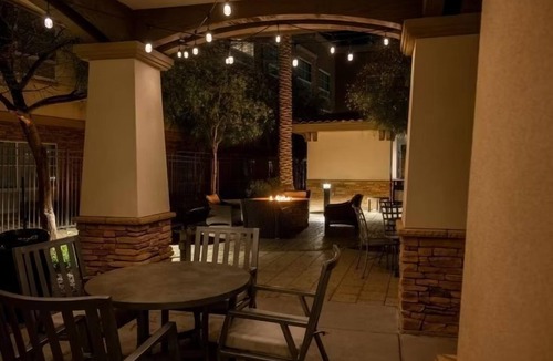 Gilbert Apartment | Modern Studio + Outdoor Pool + Hot Tub | 24 Hour Business Center + Fitness Center