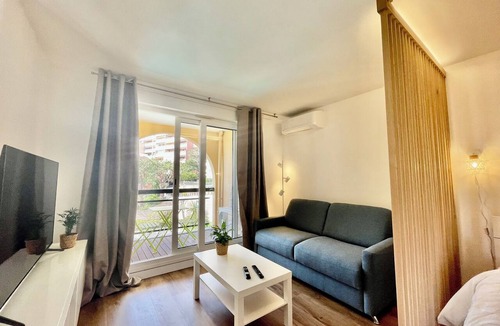 Beausoleil Condo | Modern Studio + Pool Monaco Area