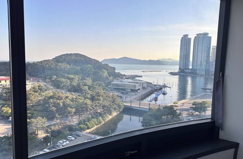 Haeundae Apartment | Modern Studio Retreat in the Heart of Haeundae – Steps from the Beach