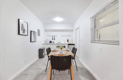 Northeast Miami Apartment | Modern Studio Retreat to Explore Miami