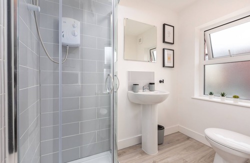 Blackpool Town Center Apartment | Modern Studio, Sleeps 2, Central Location