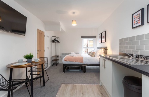 Blackpool Town Center Apartment | Modern Studio, Sleeps 2, Central Location