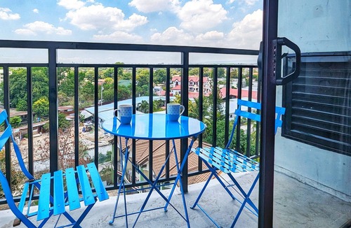 Clark Freeport Apartment | Modern Studio w/Rooftop Pool Near Clark