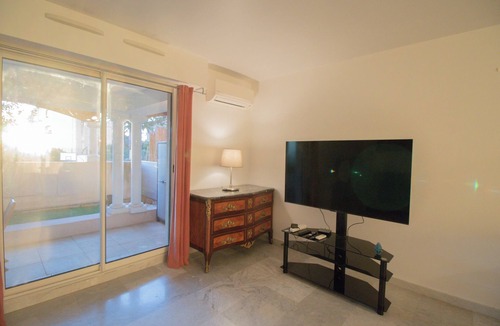 Cap d'Ail Apartment | Modern studio with a large terrace in the city center of Cap d’Ail, near Monaco