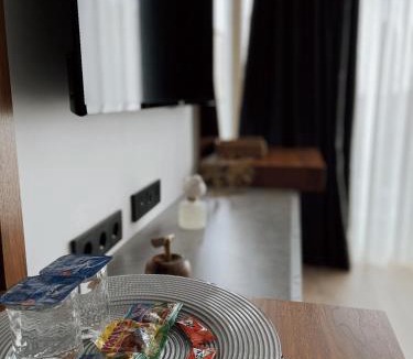 Kartal Apartment | Modern Studio with balcony