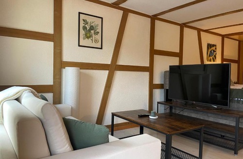 Oppligen Apartment | Modern Studio with Kitchen & Parking near Thun and Bern
