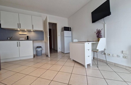 Annecy Apartment | Modern studio with terrace and parking in Annecy