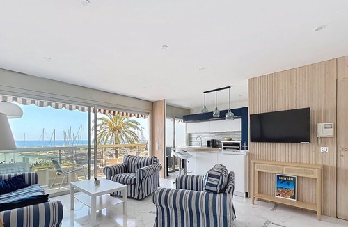 Menton Apartment | Modern studio with terrace, air-conditioned, WIFI, 2 sleeps in Menton