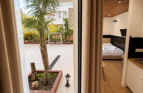 Limassol Apartment | Modern StudioNr3 Kitchen bathroom Terrace