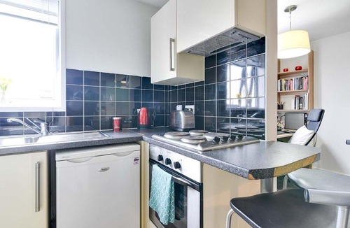 Finsbury Park House | Modern Studios & Rooms, HOLLOWAY - SK