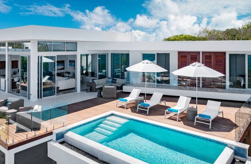 Providenciales Villa | Modern, stunning north shore ocean views - Blue Turtle Villa in Turks & Caicos