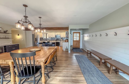 Paradise Point House | Modern + Stunning! Private + Flat Lakefront!