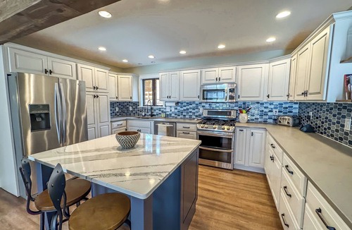 Paradise Point House | Modern + Stunning! Private + Flat Lakefront!