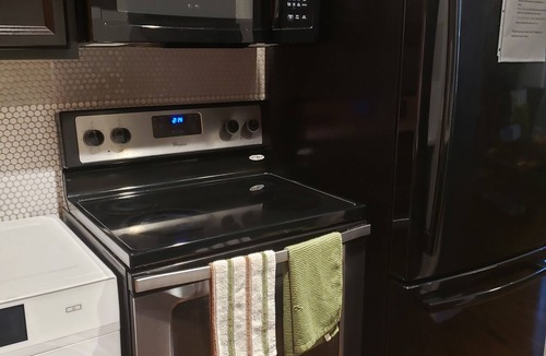 Corryville Apartment | Modern Style and Comfort near UC