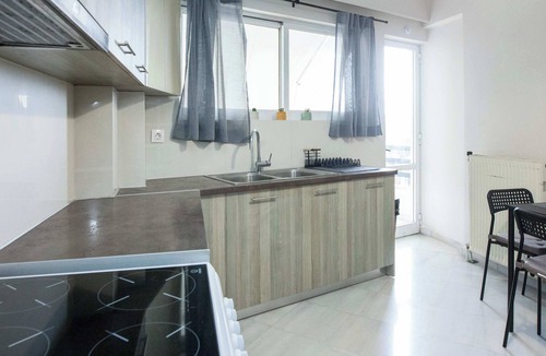Irakleio Apartment | Modern Stylish 3Bd Balcony Retreat in Neo Irakleio