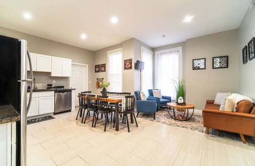 Mill River Apartment | Modern Stylish Unit in Wooster Sq, New Haven - This is a 29-night min booking