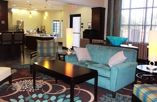 Aldine Apartment | Modern Suite | Free Breakfast Buffet + Outdoor Pool