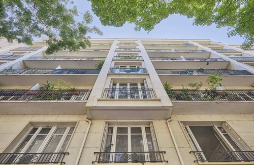 16th Arrondissement Apartment | Modern Suite Paris 16th District Seine riverbank