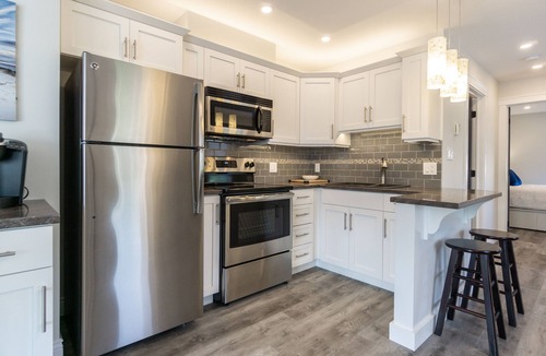 Charlottetown Apartment | Modern Suite - Walk to downtown Charlottetown - Private entry and parking