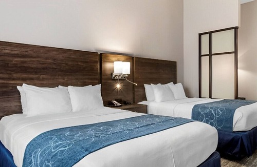 McDonough House | Modern Suite Will Make Your Stay Exceptional