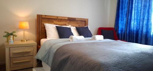 Te Atatu South House | Modern Sunny & Comfy Rooms with Ultra-Fast Fibre & Free Parking