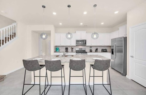 Loughman House | Modern & Tastefully Themed Home with Private pool