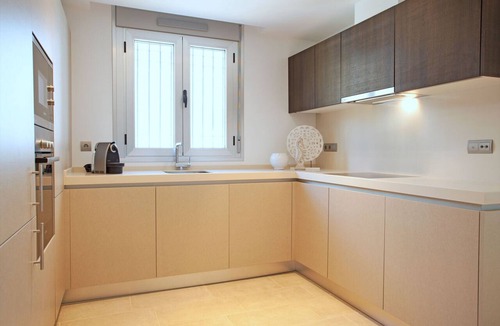 Ojen Apartment | Modern Three bed ground floor apartment La Mairena