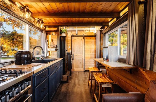 Apple Valley House | Modern Tiny Home Near Zion | Near Trails