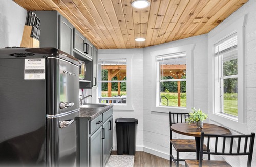 Jasonville House | Modern Tiny Home w/Hot Tub Retreat