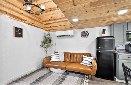 Jasonville House | Modern Tiny Home w/Hot Tub Retreat