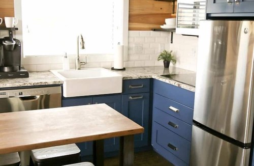 Escalante Cabin | Modern Tiny House Rental for Unique Desert Getaway in Escalante, Utah