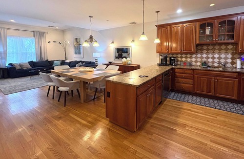 Brookline House | Modern Townhome - Boston Vacation with 2 Bath, Parking and a Deck