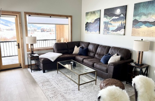 Crested Butte House | Modern townhome, minutes to ski resort, includes sauna and ping pong table