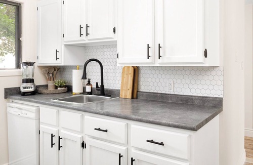 Saskatoon House | Modern townhome near the river