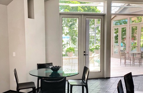Harbor Springs House | Modern townhome downtown Harbor Springs