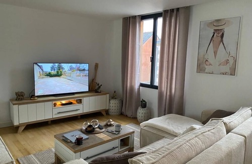 Kerherou House | Modern townhouse with garden, right in the center and close to the beach