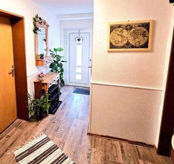 Tann Apartment | Modern trifft Antik